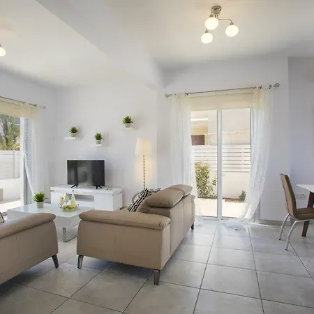 Rent This 5 Star 2 Minutes From The Beach 20 Вилла Протарас