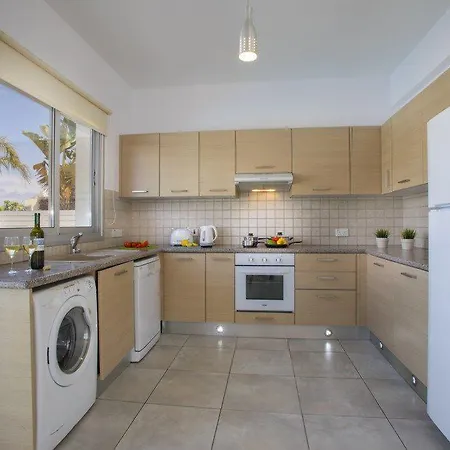 Вилла Rent This 5 Star 2 Minutes From The Beach 20