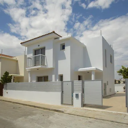 Villa Rent This 5 Star 2 Minutes From The Beach 20 Protarász